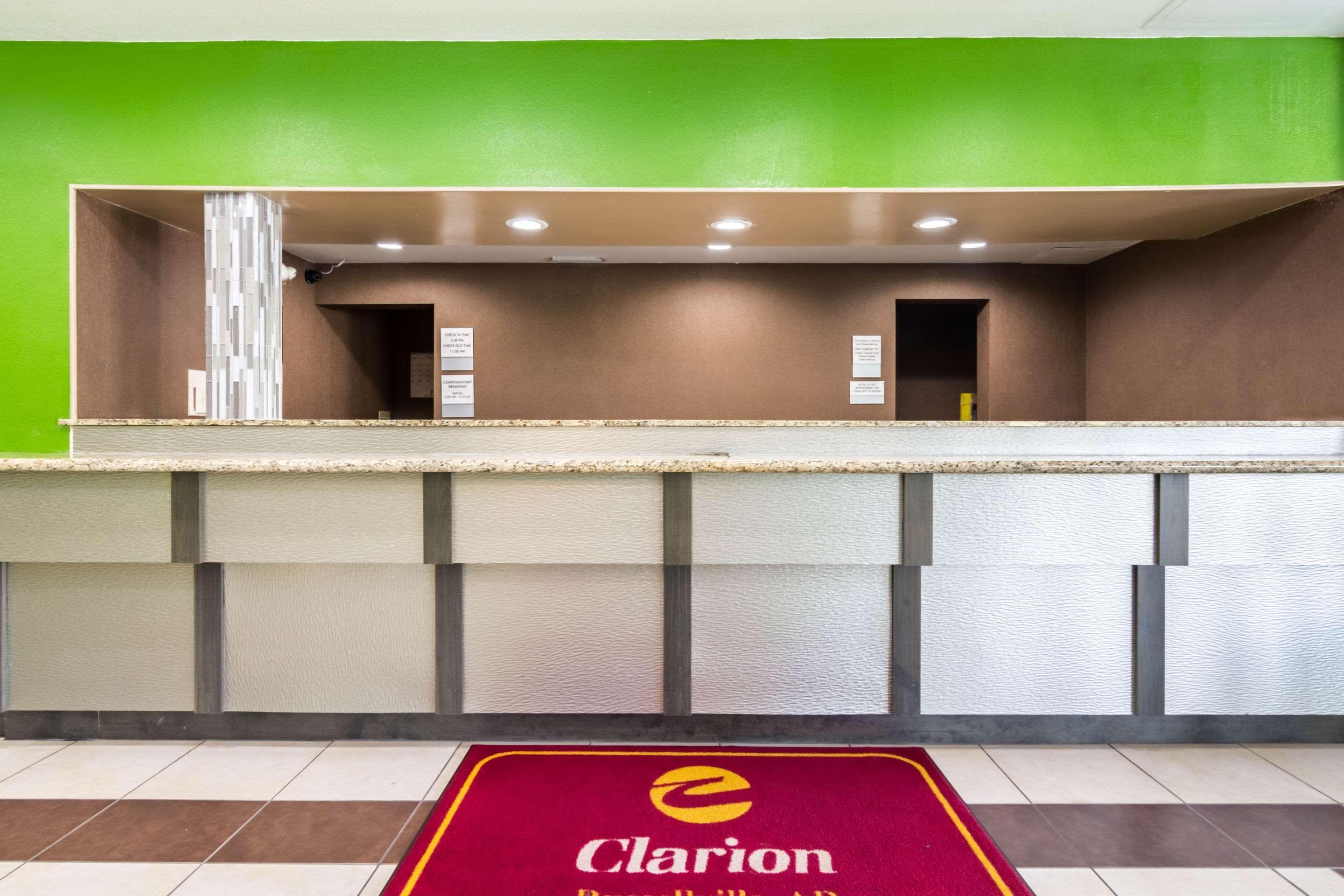 Clarion Inn & Suites Russellville I-40 Buitenkant foto